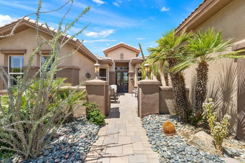 Image 10 of property listing at 44085 Royal Troon Drive, Indio, CA 92201