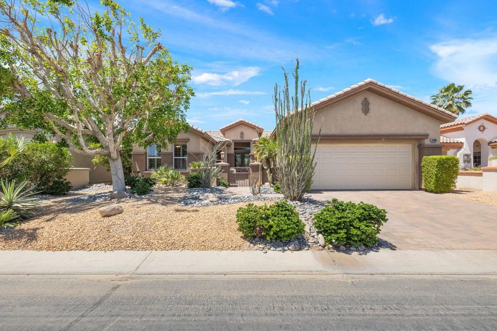 Image 9 of property listing at 44085 Royal Troon Drive, Indio, CA 92201
