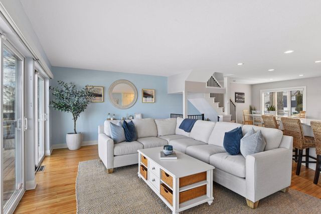 1948 Shorewood Lane, Mound, MN 55364