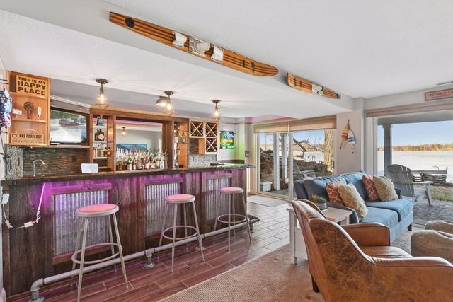 1948 Shorewood Lane, Mound, MN 55364