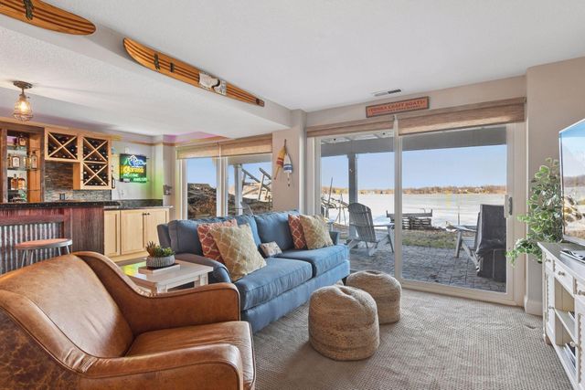 1948 Shorewood Lane, Mound, MN 55364