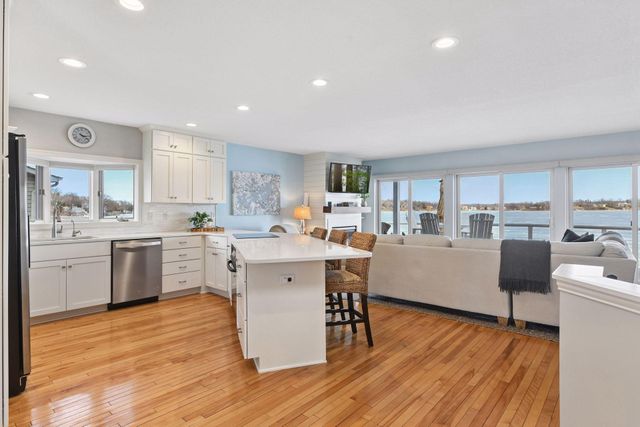 1948 Shorewood Lane, Mound, MN 55364