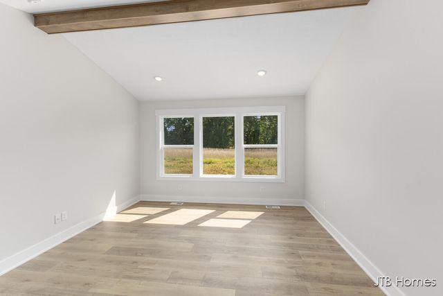 8296 Kettle Oak Drive, Alto, MI 49302