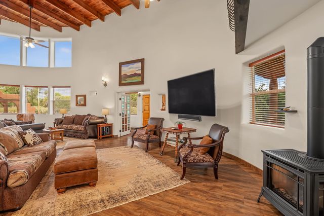 80 Calle Vista Grande, Bernalillo, NM 87004