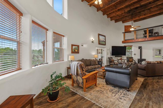 80 Calle Vista Grande, Bernalillo, NM 87004