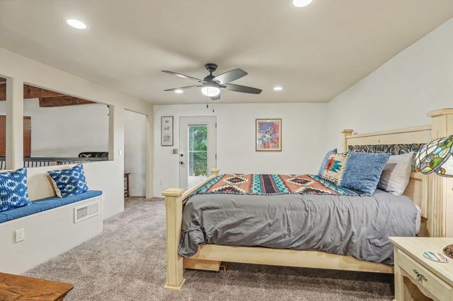 80 Calle Vista Grande, Bernalillo, NM 87004
