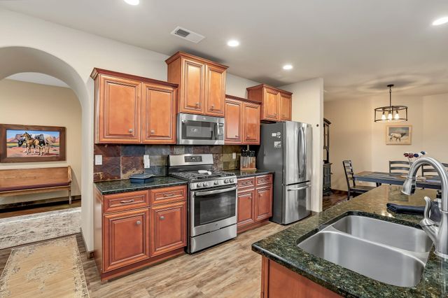 80 Calle Vista Grande, Bernalillo, NM 87004
