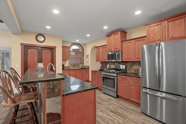 80 Calle Vista Grande, Bernalillo, NM 87004