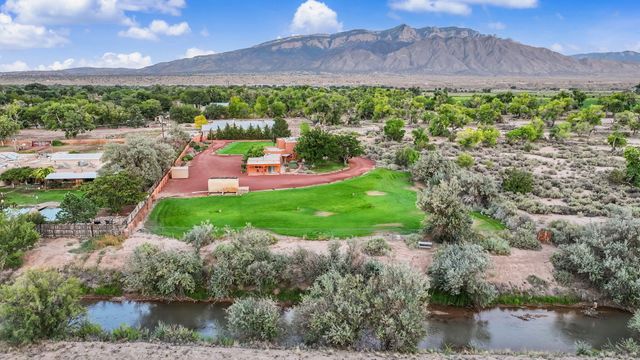 80 Calle Vista Grande, Bernalillo, NM 87004