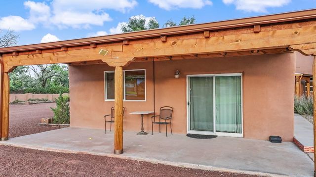 80 Calle Vista Grande, Bernalillo, NM 87004