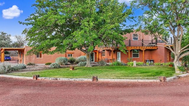 80 Calle Vista Grande, Bernalillo, NM 87004