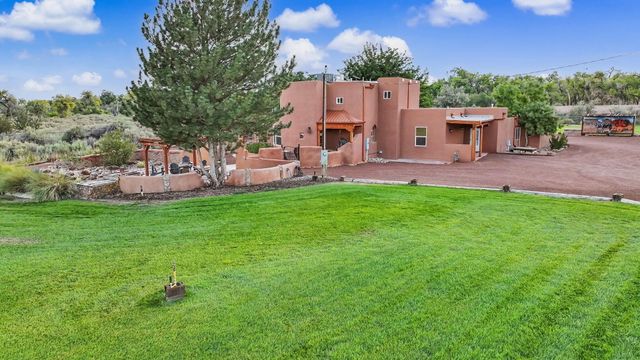 80 Calle Vista Grande, Bernalillo, NM 87004