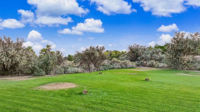 80 Calle Vista Grande, Bernalillo, NM 87004