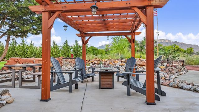 80 Calle Vista Grande, Bernalillo, NM 87004