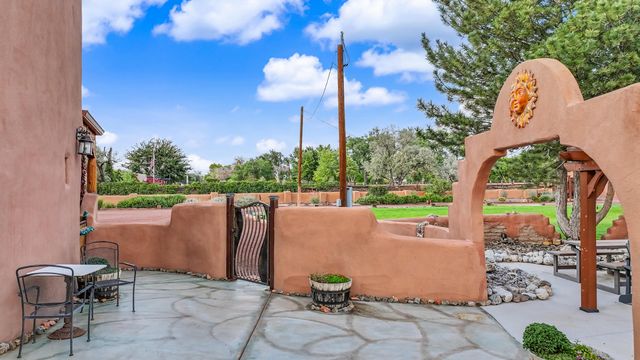 80 Calle Vista Grande, Bernalillo, NM 87004