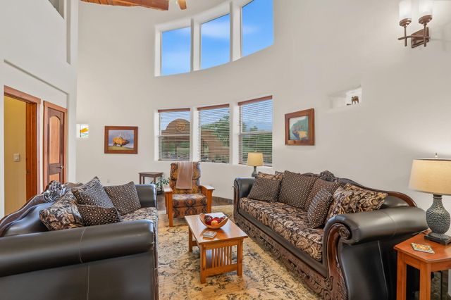 80 Calle Vista Grande, Bernalillo, NM 87004