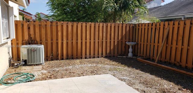 1280 SE 9th St 1280, Homestead, FL 33035