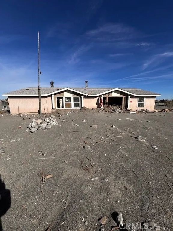 2300 Olivera, Phelan, CA 92371