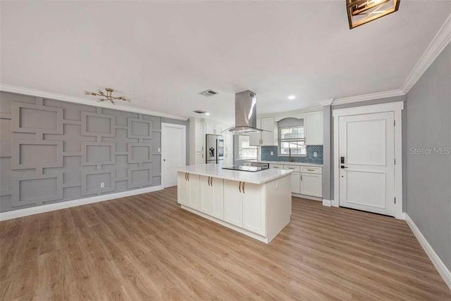 6989 300 TH AVENUE N, Clearwater, FL 33761