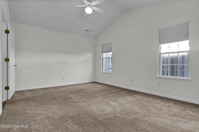 7300 Farrington Farms Drive, Wilmington, NC 28411