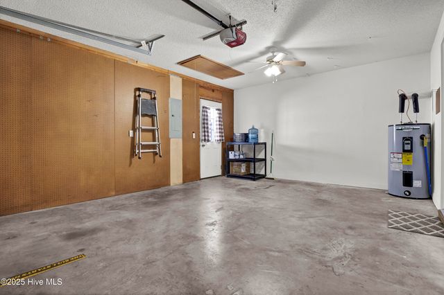 7300 Farrington Farms Drive, Wilmington, NC 28411