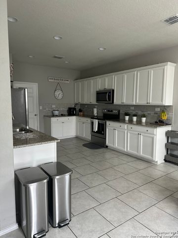 12011 CANYON ROCK LN, San Antonio, TX 78254