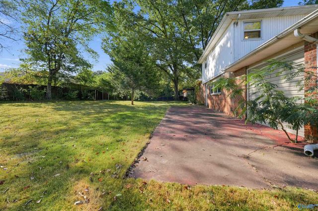 3316 E Helena Drive NW, Huntsville, AL 35810
