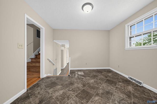 3316 E Helena Drive NW, Huntsville, AL 35810