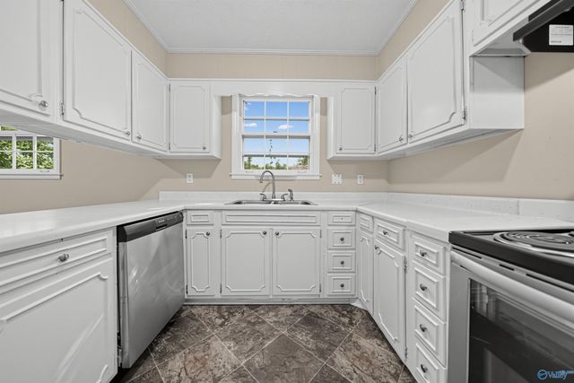 3316 E Helena Drive NW, Huntsville, AL 35810