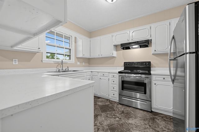 3316 E Helena Drive NW, Huntsville, AL 35810