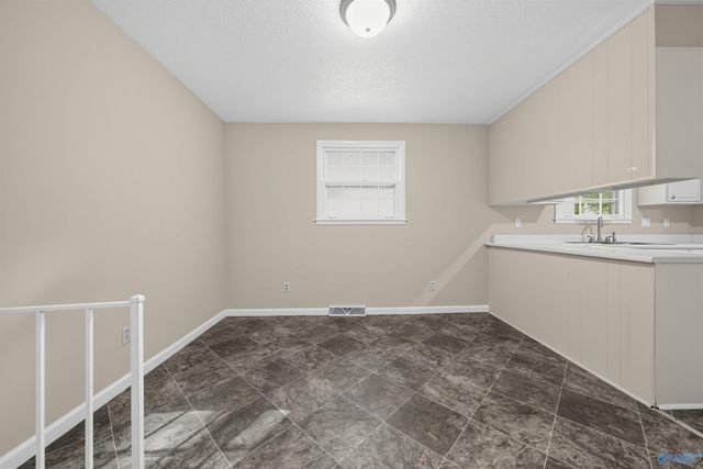 3316 E Helena Drive NW, Huntsville, AL 35810