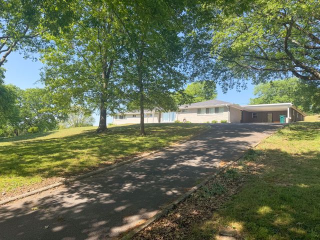 133 Sunset Dr, Pulaski, TN 38478