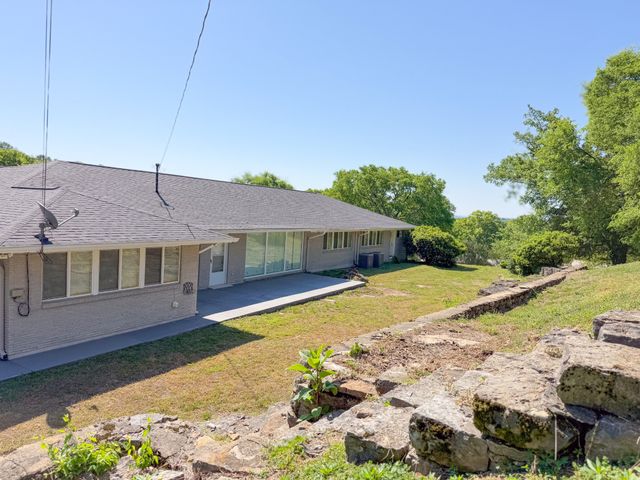 133 Sunset Dr, Pulaski, TN 38478