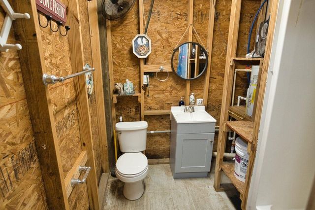 763 County Road 209, Sargent, TX 77414