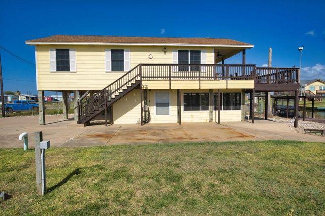 763 County Road 209, Sargent, TX 77414