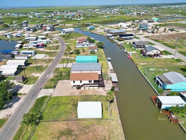 763 County Road 209, Sargent, TX 77414