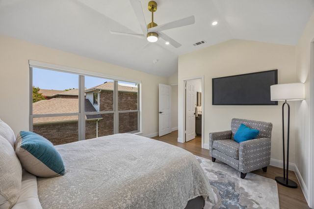 1601 Kingspoint Drive, Carrollton, TX 75007