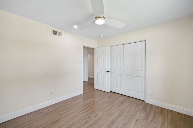1601 Kingspoint Drive, Carrollton, TX 75007