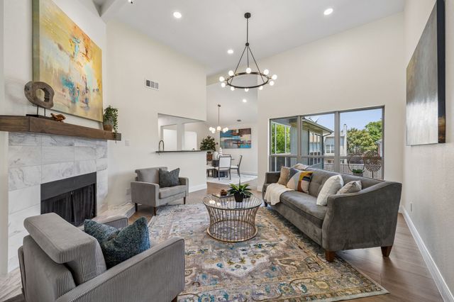 1601 Kingspoint Drive, Carrollton, TX 75007