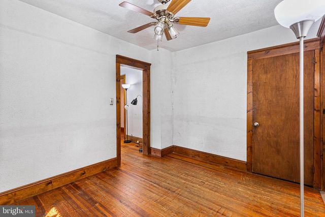 131 S LENOLA RD, Moorestown, NJ 08057