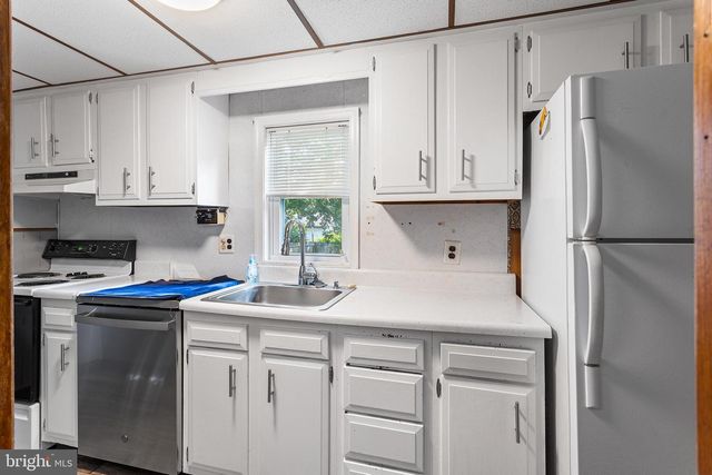 131 S LENOLA RD, Moorestown, NJ 08057