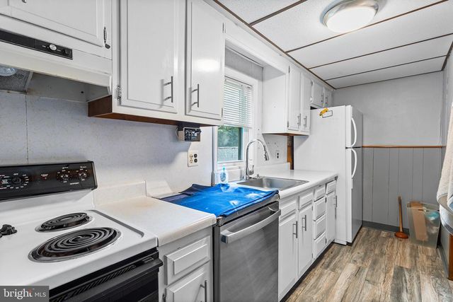 131 S LENOLA RD, Moorestown, NJ 08057