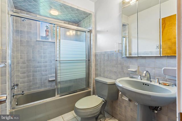 131 S LENOLA RD, Moorestown, NJ 08057