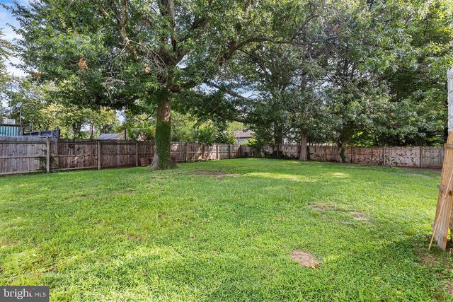 131 S LENOLA RD, Moorestown, NJ 08057
