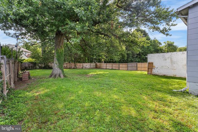131 S LENOLA RD, Moorestown, NJ 08057