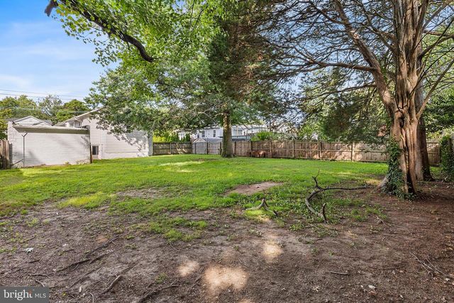 131 S LENOLA RD, Moorestown, NJ 08057