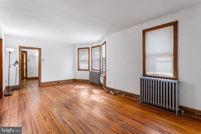 131 S LENOLA RD, Moorestown, NJ 08057