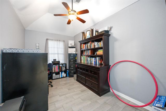 125 Broadmore Drive, Fresno, TX 77545