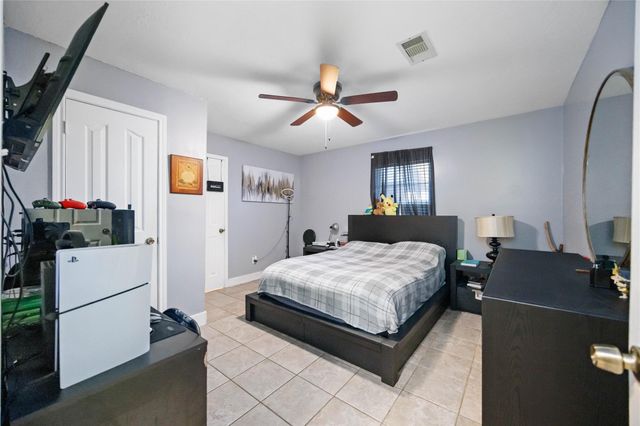 125 Broadmore Drive, Fresno, TX 77545