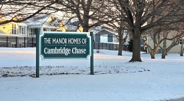 1241 Ballantrae Place E, Mundelein, IL 60060